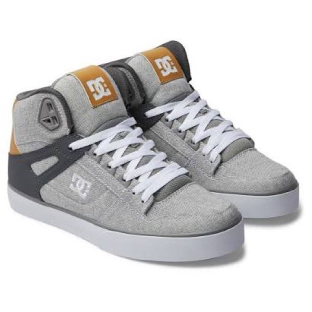 BRAND NEW men dc DC pure high top skate shoes size US 8 & 9